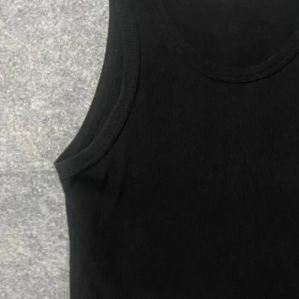 Black Ribbed Tank Top - Picture 3 of 4